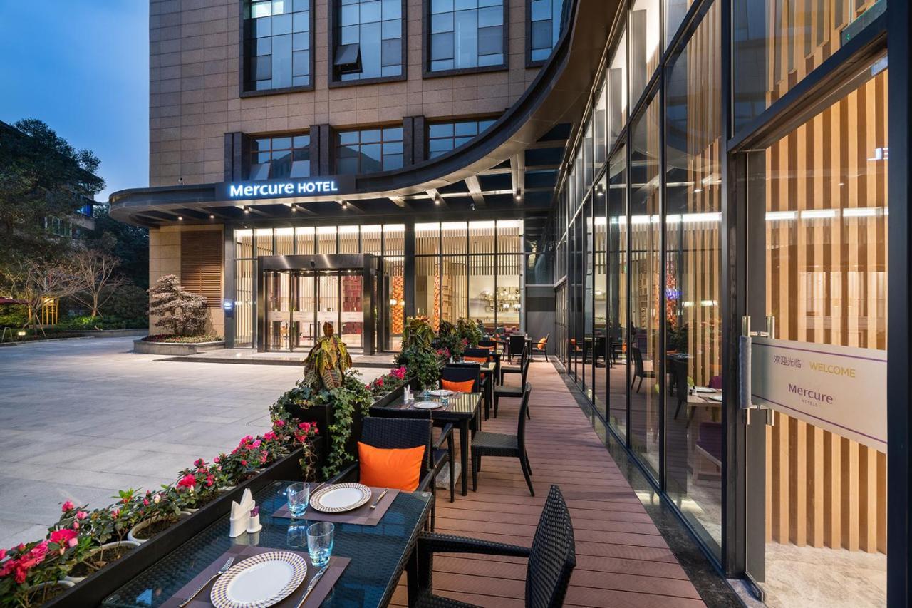 Mercure Chengdu Huapaifang Exterior photo