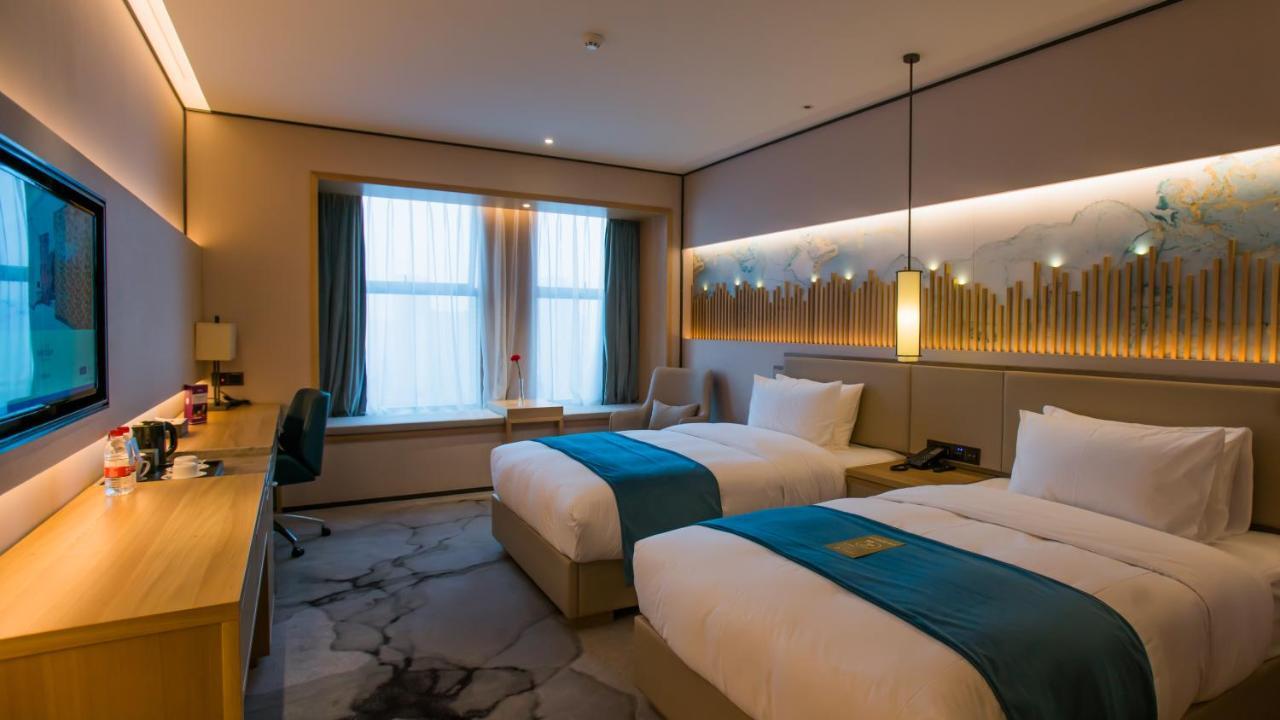 Mercure Chengdu Huapaifang Exterior photo